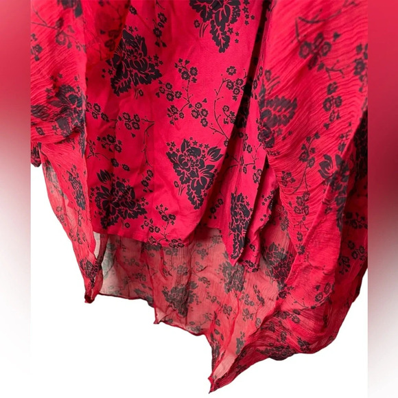 NWT Sundance Elodie Red Black Floral Tiered Blouse Top Size Medium - Picture 5 of 9